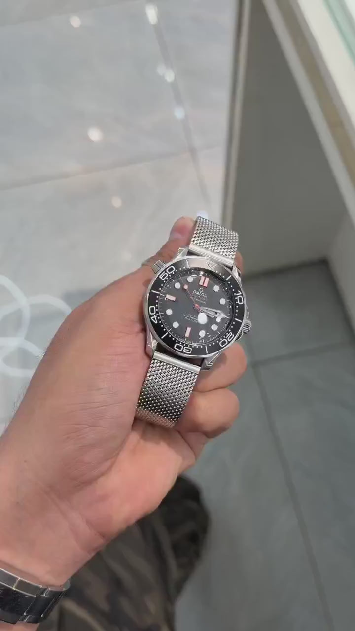 Omeg_a Seamaster Diver 300 Automatic Silver Black Orange Niddle