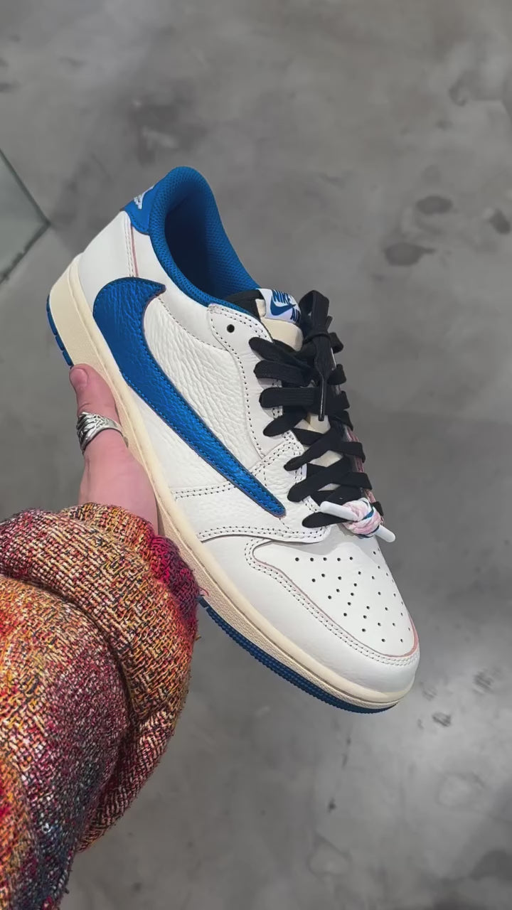 Air Jorda_n Retro 1 X Travis Scott Fragment Heat Of White