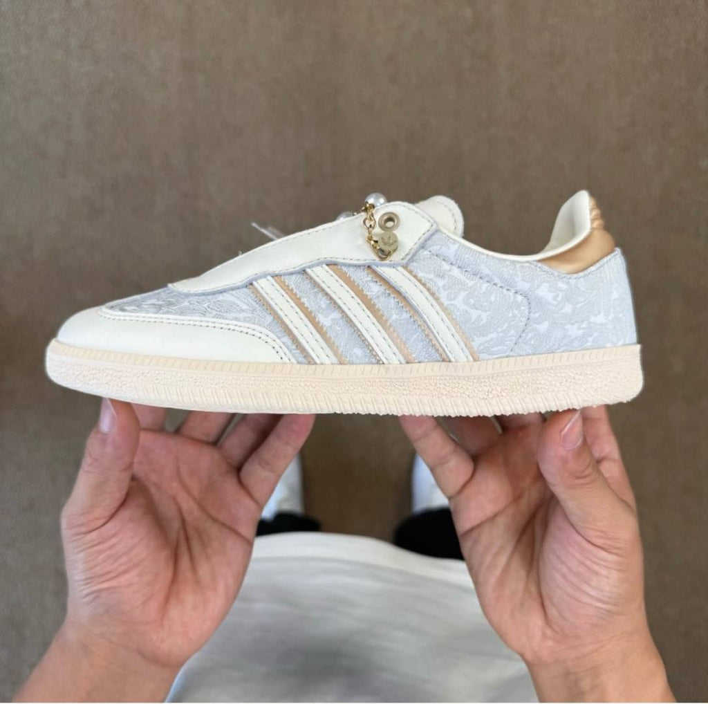 ADIDA_S SAMBA OG CLOVER DESERT PEARL