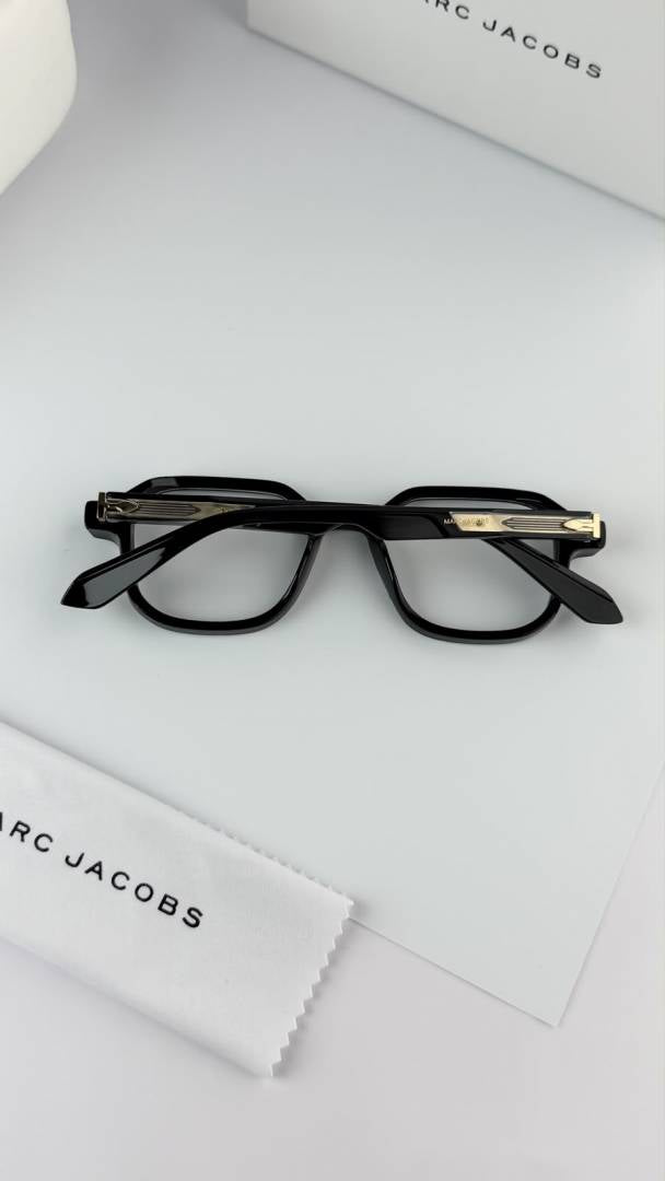 Marc Jacob_s 1097 Black Plano