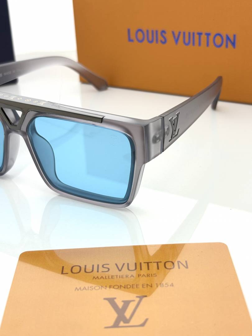 Loui_s Vuitton 1984 Sea Blue Unisex