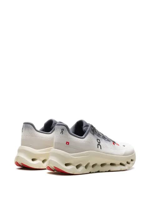 On Cloud Tilt Running Rock Sand