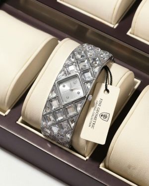 Swarrovsk_i Curiosa Bangle Silver To White