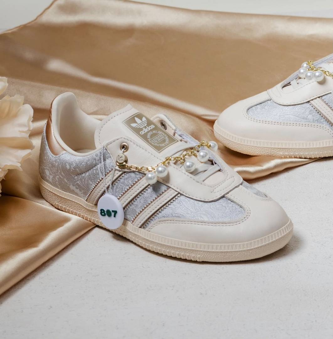 ADIDA_S SAMBA OG CLOVER DESERT PEARL