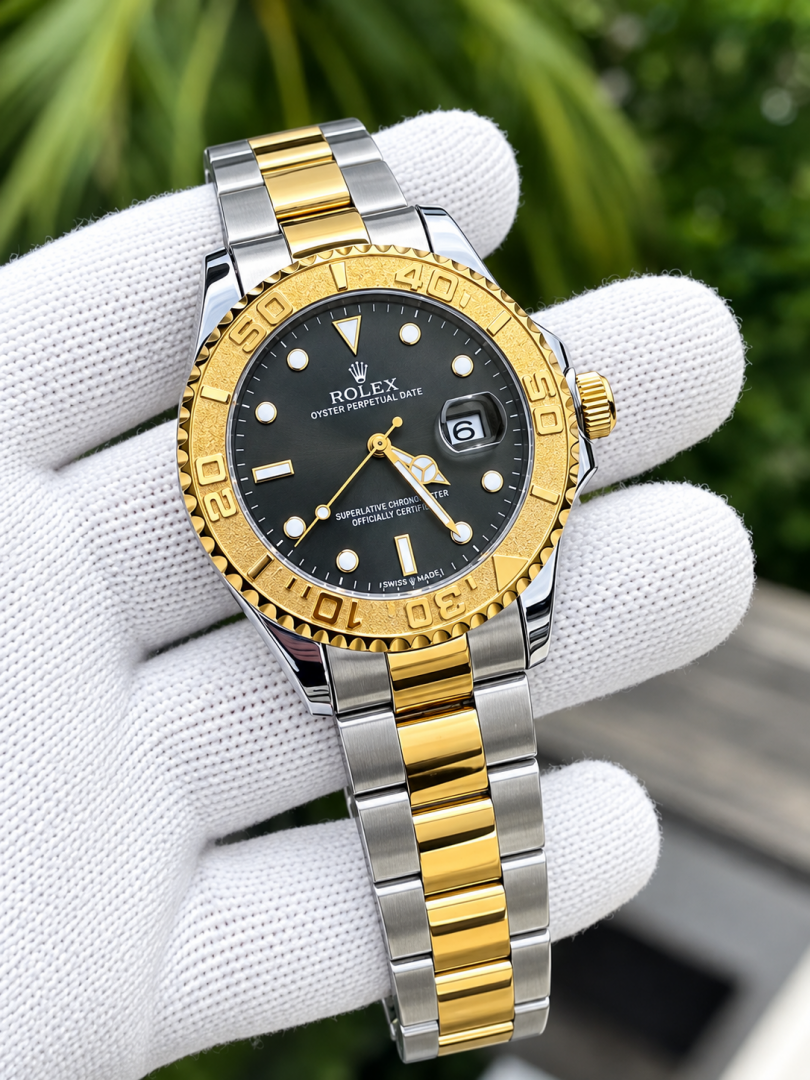 Role_x Yatch master Two Tone Black Dial Swift Movement