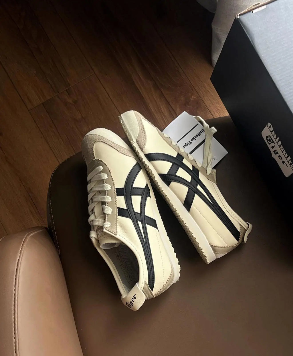 Onitsuk_a Tiger Mexico 66 Ivory Birch Black