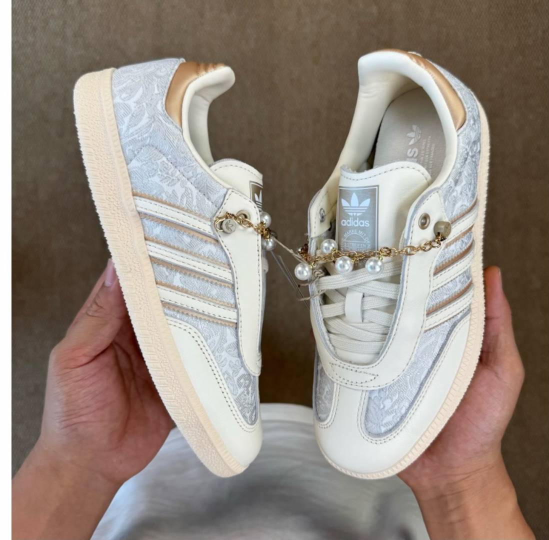 ADIDA_S SAMBA OG CLOVER DESERT PEARL