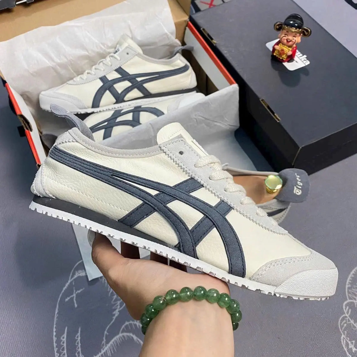 Onitsuk_a Tiger Mexico 66 Beige Navy